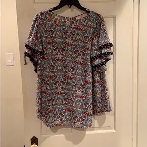 Loft blouse with tiered sleeves